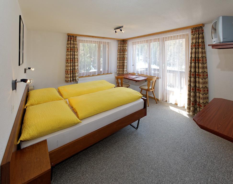 Hotel Zum See Grächen Rum bild